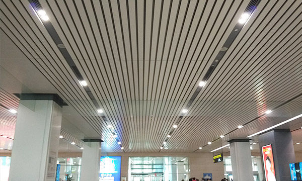天津?yàn)I海國際機(jī)場(chǎng)鋁單板工程